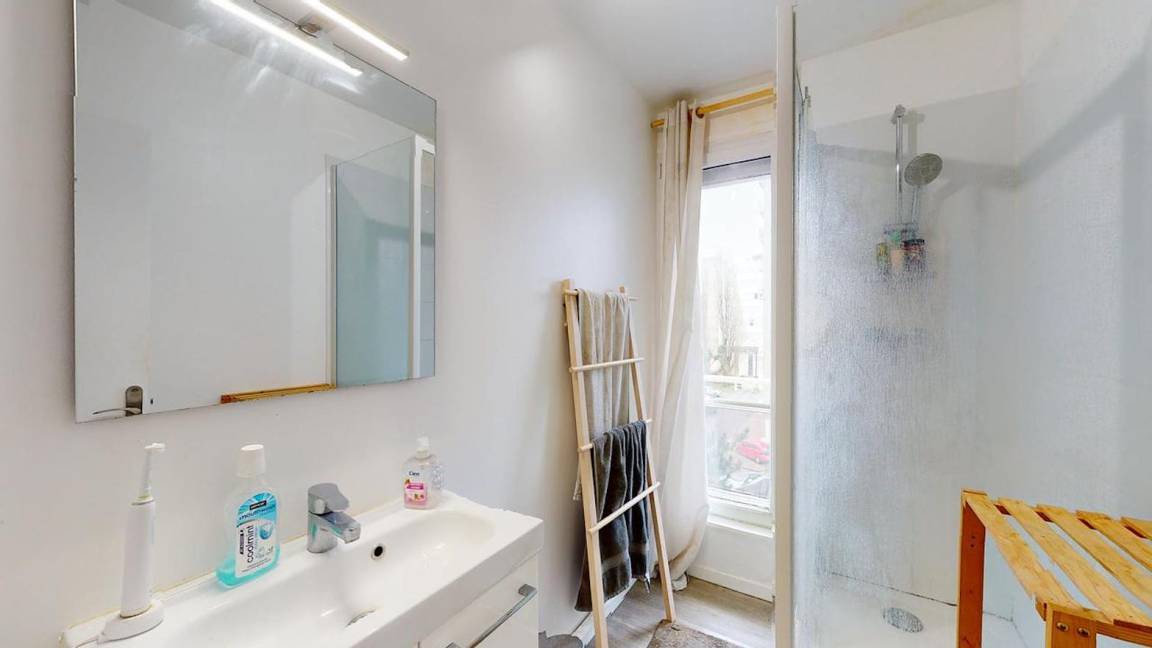 Photo of Bathroom in Centre Ville Rive Gauche