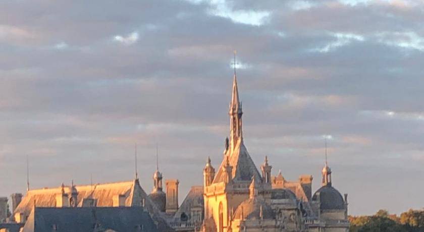 Photo of Others in Chantilly
