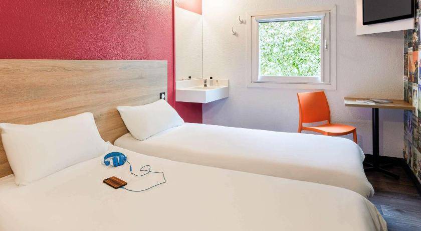 Photo of Bedroom in Les Ulis