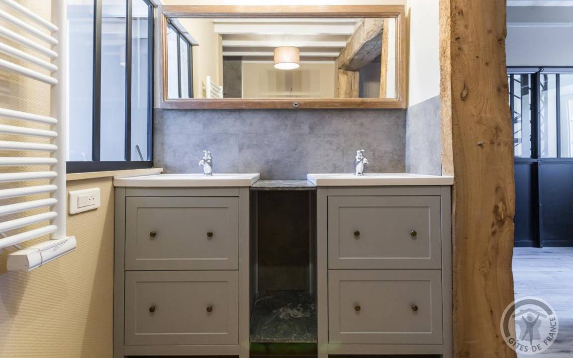 Photo of Bathroom in Montfarville