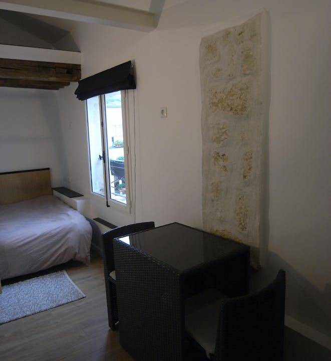 Photo of Bedroom in 8th Arrondissement