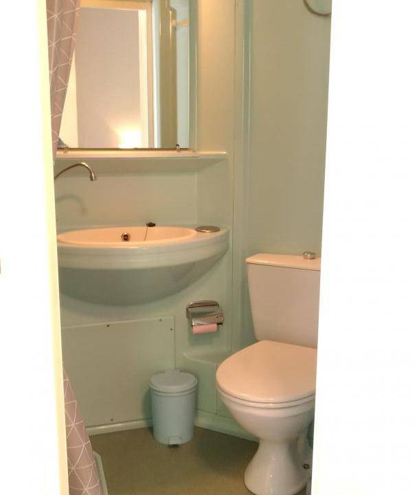 Photo of Bathroom in Leffincourt