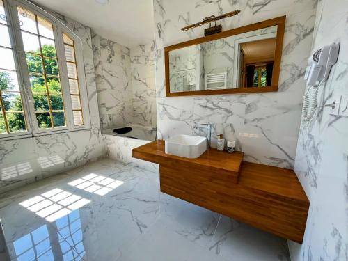 Photo of Bathroom in Moliens