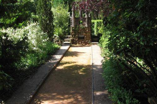 Photo of Others in Mezieres-sur-Oise