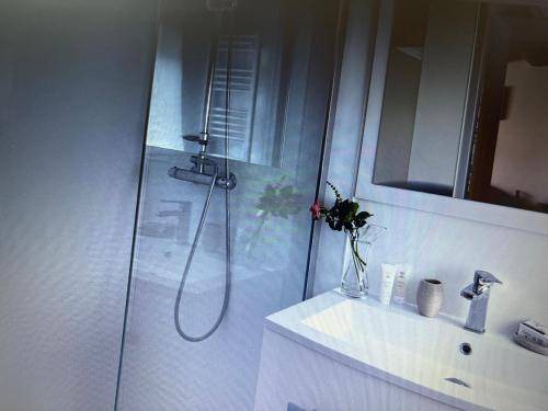 Photo of Bathroom in Bazincourt-sur-Epte