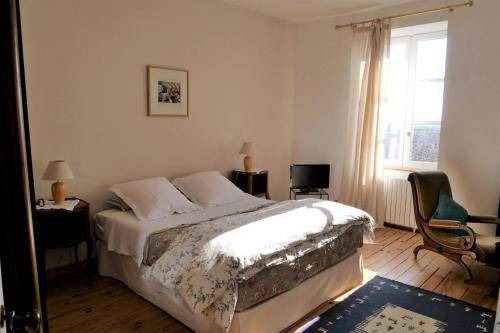 Photo of Bedroom in Julienas