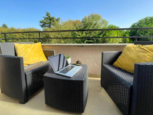 Photo of Patio Balcony in Bretigny-sur-Orge