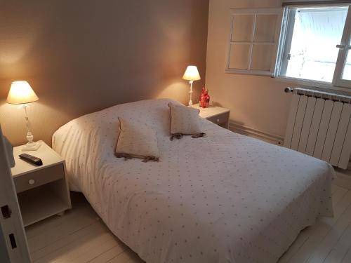 Photo of Bedroom in Maux
