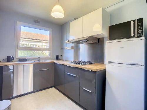 Photo of Kitchen in La Varenne Saint-Hilaire