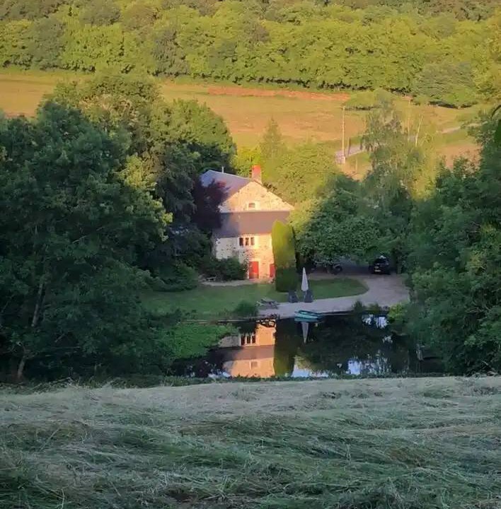 Photo of Others in Onlay