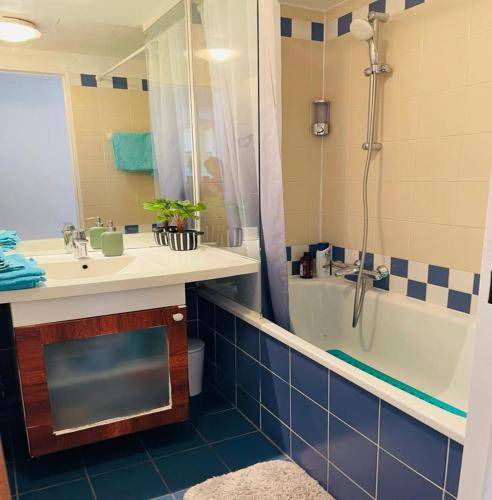 Photo of Bathroom in Faubourg de l'Arche