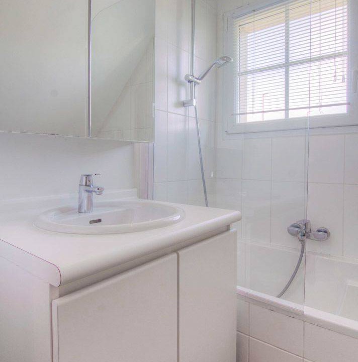 Photo of Bathroom in Equihen-Plage