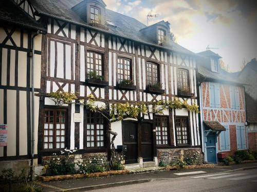 Photo of Others in Lyons-la-Foret