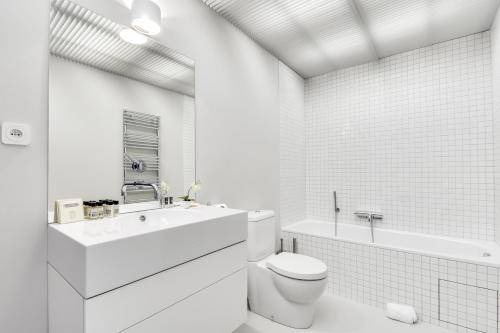 Photo of Bathroom in Quartier du Petit-Montrouge