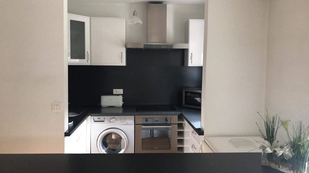 Photo of Kitchen in Courlancy