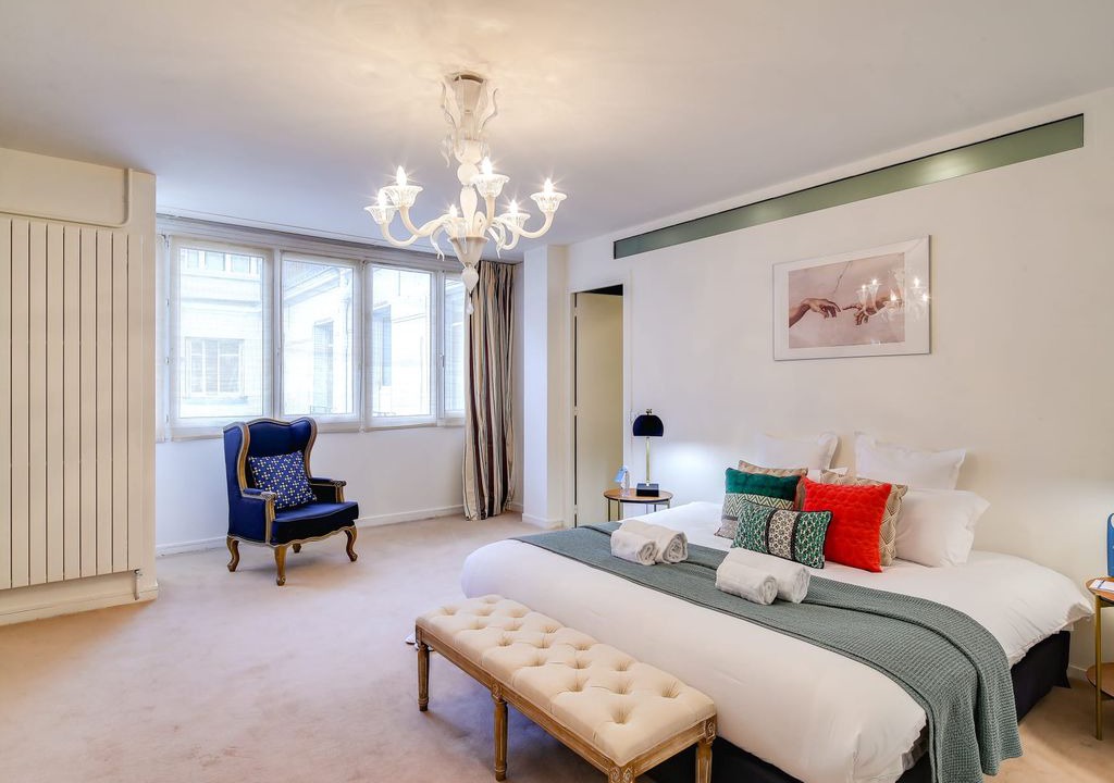 Photo of Bedroom in Champs-Elysees