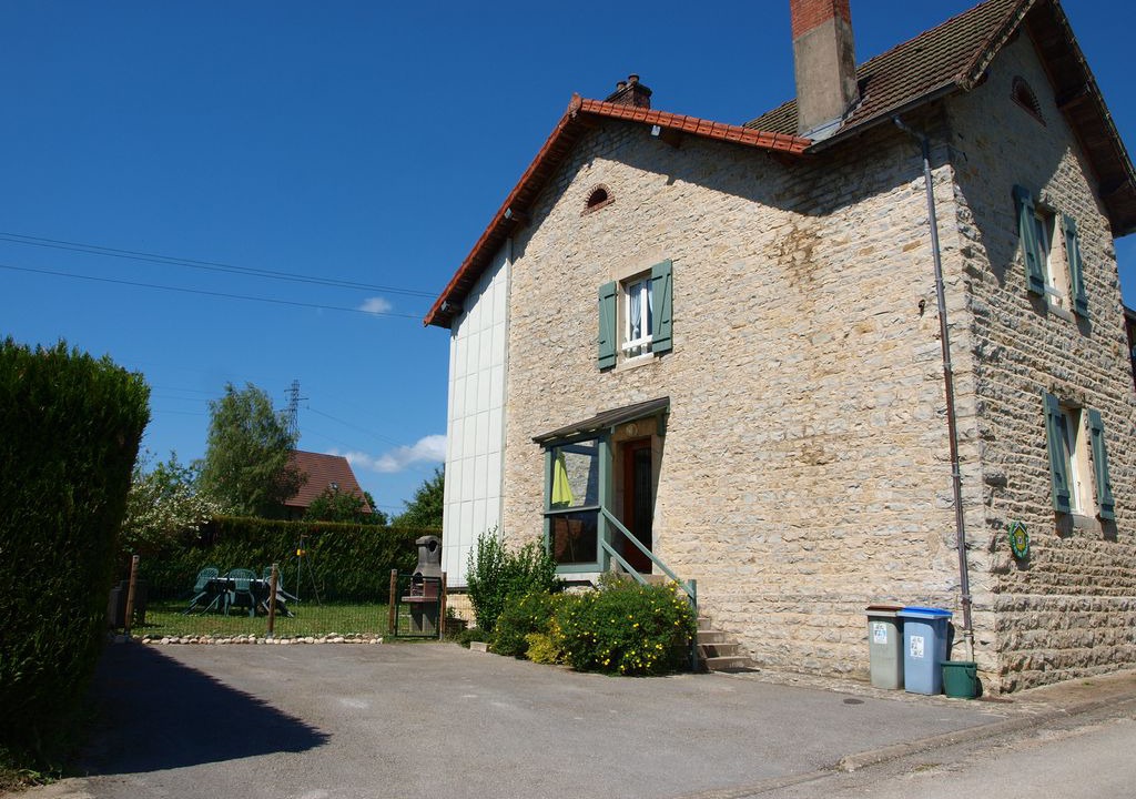 Photo of Buildings in Pont-de-Poitte