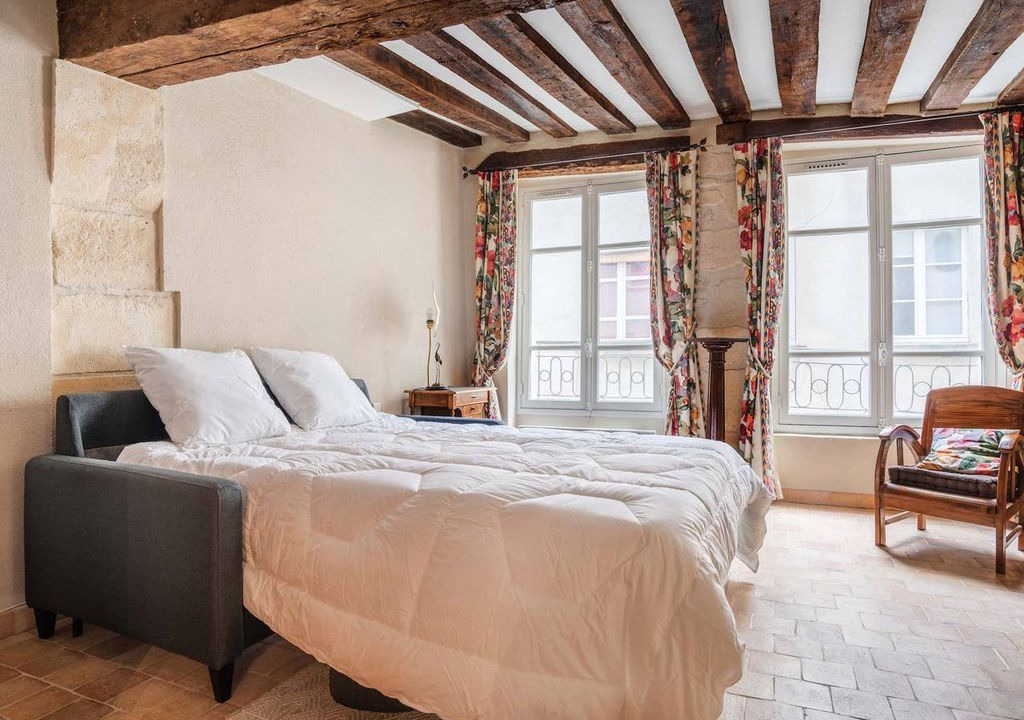 Photo of Bedroom in Latin