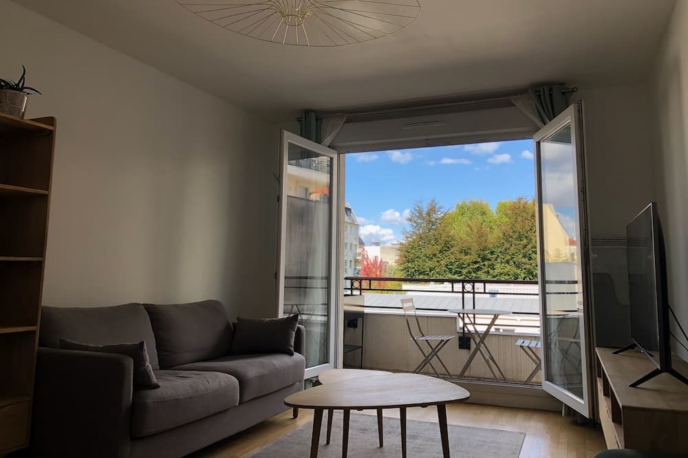 Photo of Livingroom in Montrouge