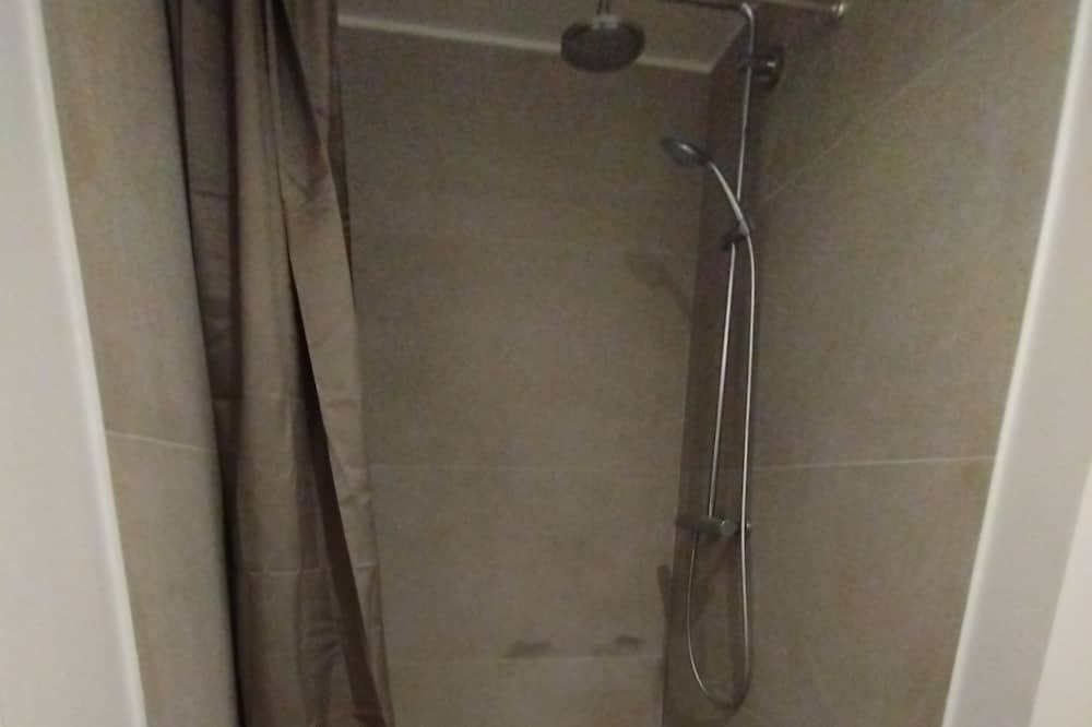 Photo of Bathroom in Neuilly-Plaisance