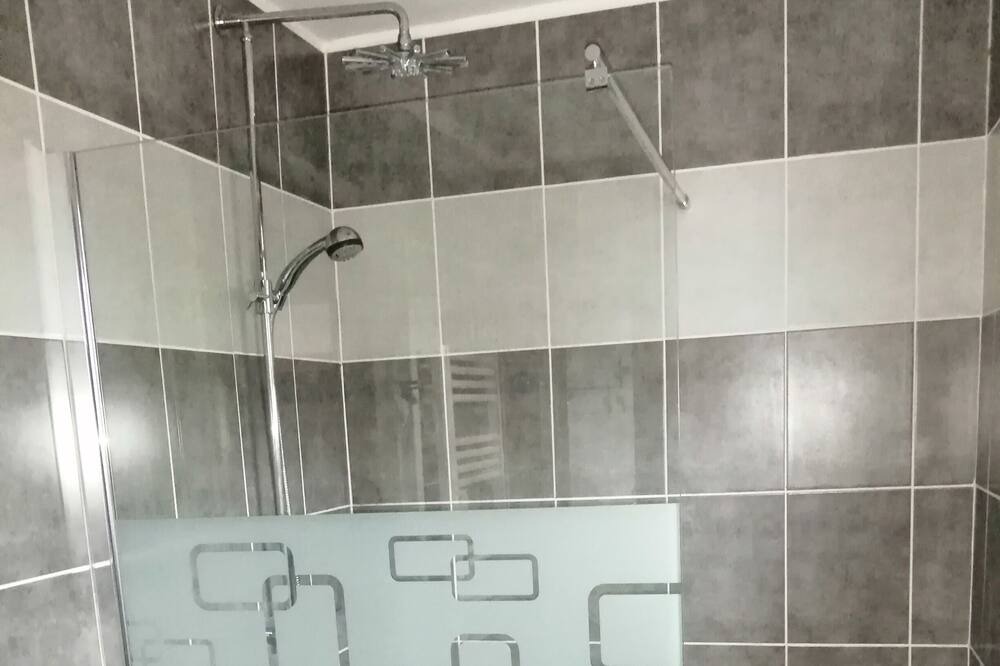 Photo of Bathroom in Brexent-Enocq