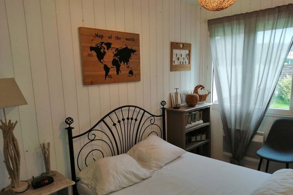 Photo of Bedroom in Brexent-Enocq