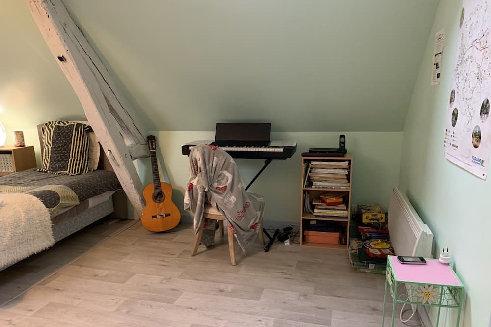 Photo of Bedroom in Orbigny