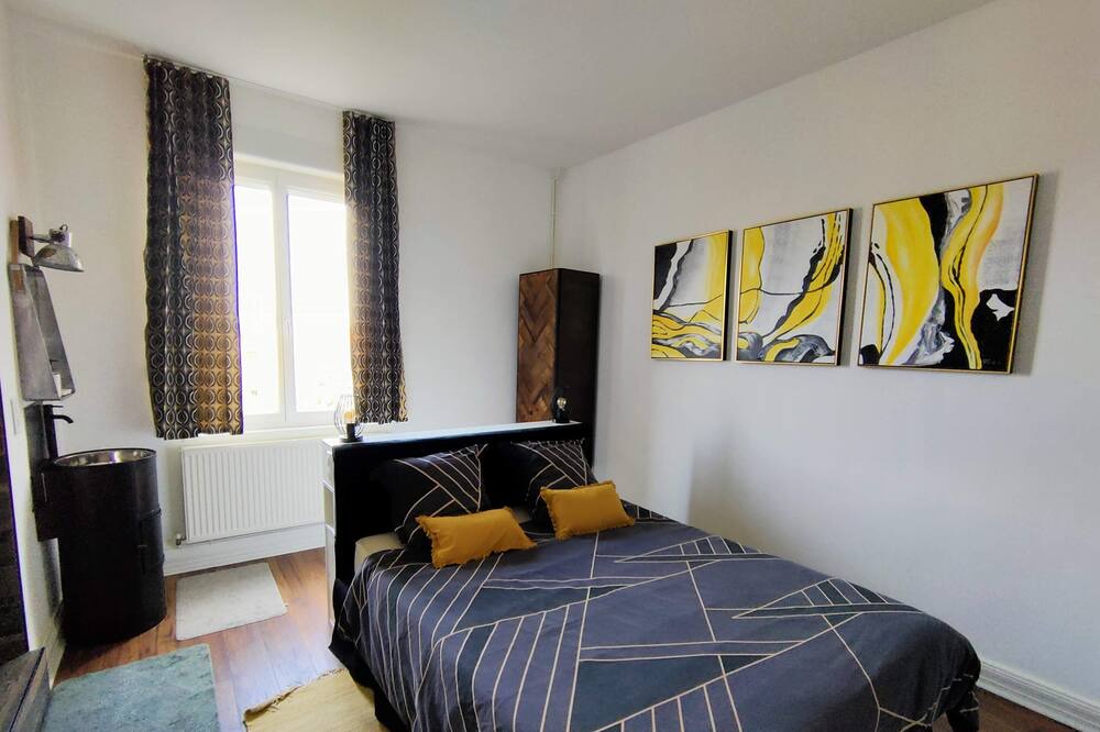 Photo of Bedroom in Leffrinckoucke