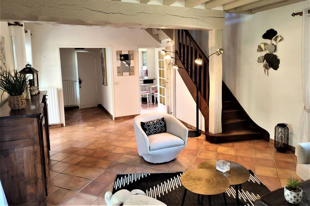 Photo of Livingroom in Ellecourt