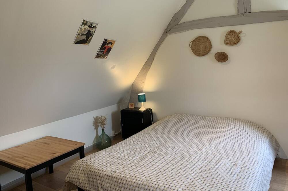 Photo of Bedroom in Saint-Maclou-de-Folleville