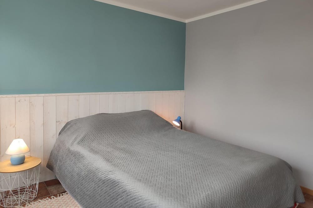 Photo of Bedroom in Ventes-Saint-Remy