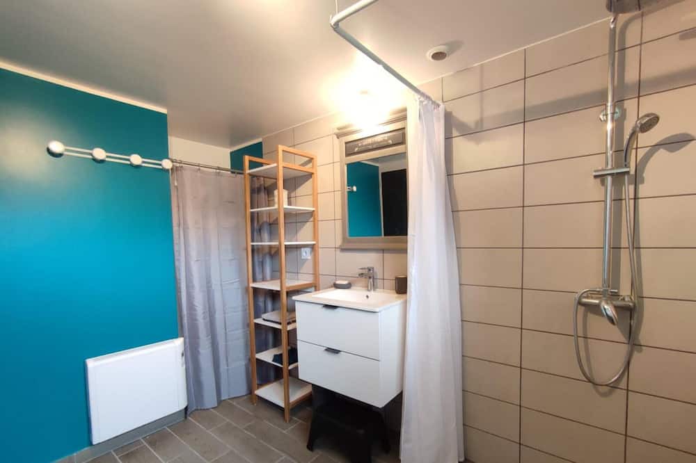 Photo of Bathroom in Ventes-Saint-Remy