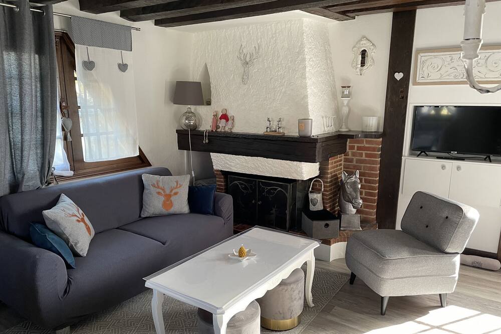 Photo of Livingroom in Chaon