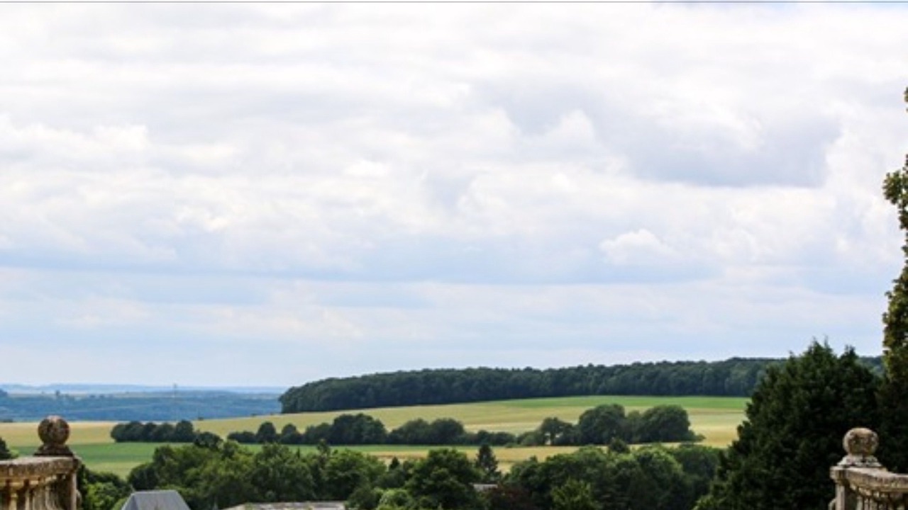 Photo of Outdoor in Fresneaux-Montchevreuil