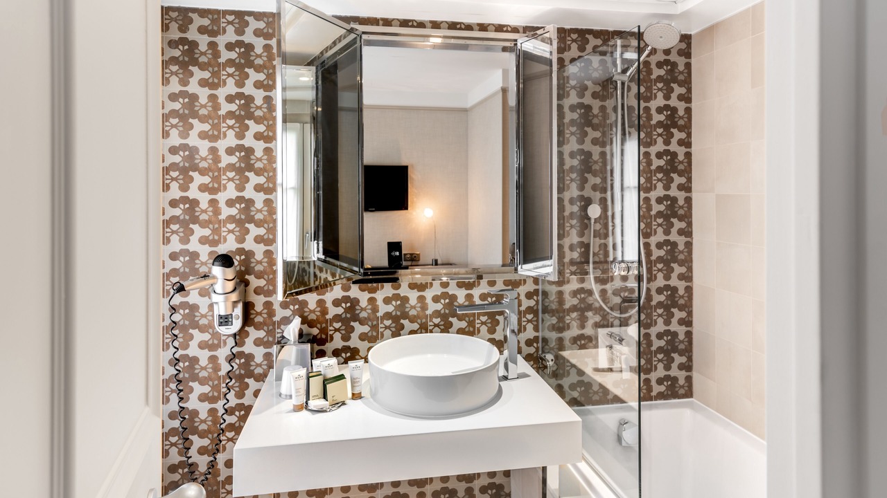 Photo of Bedroom in Saint-Merri