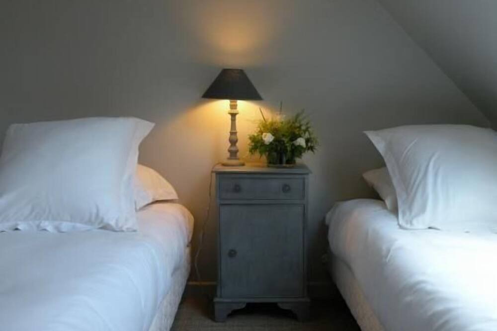 Photo of Bedroom in Sainghin-en-Melantois