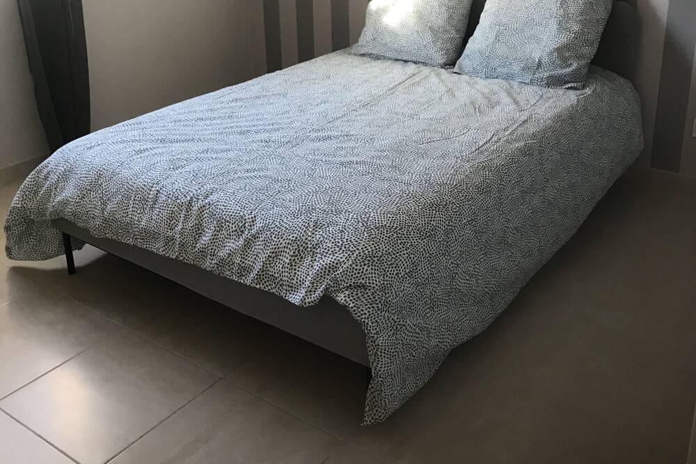 Photo of Bedroom in Henouville