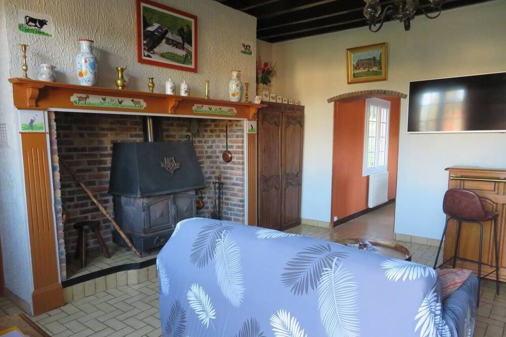 Photo of Bedroom in Aubermesnil-aux-Erables