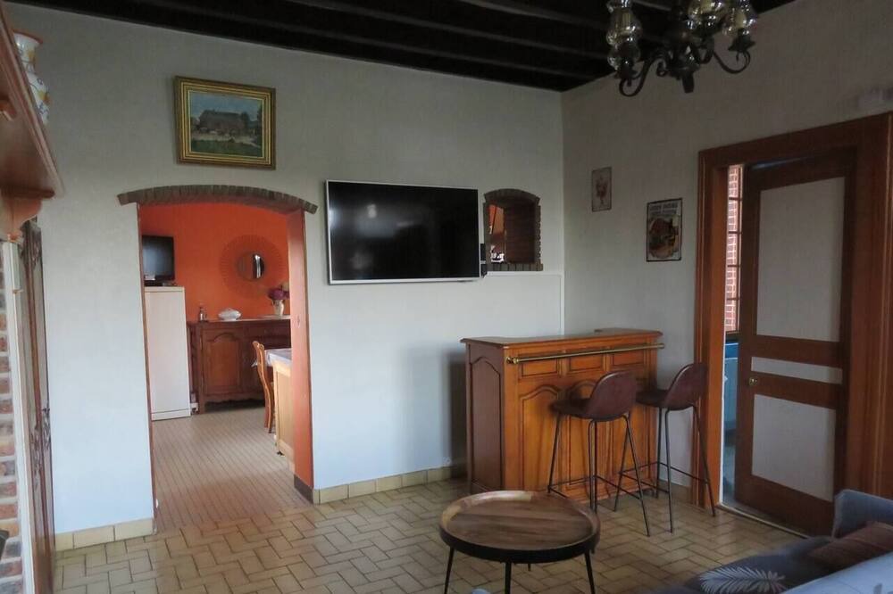 Photo of Livingroom in Aubermesnil-aux-Erables