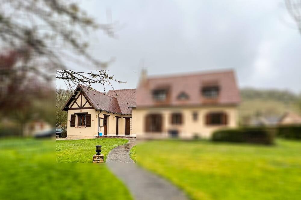 Photo of Outdoor in Sainte-Genevieve-les-Gasny