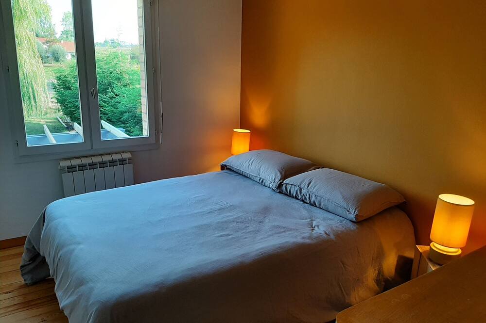 Photo of Bedroom in Frethun