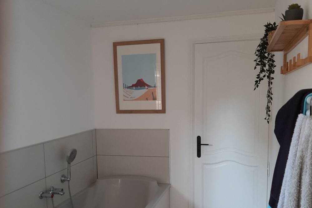 Photo of Bathroom in Frethun