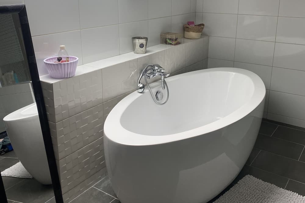 Photo of Bathroom in Artres