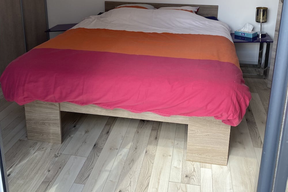 Photo of Bedroom in Artres