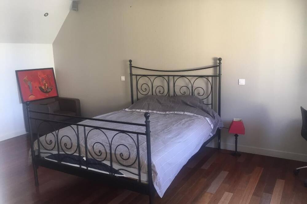 Photo of Bedroom in Chapet