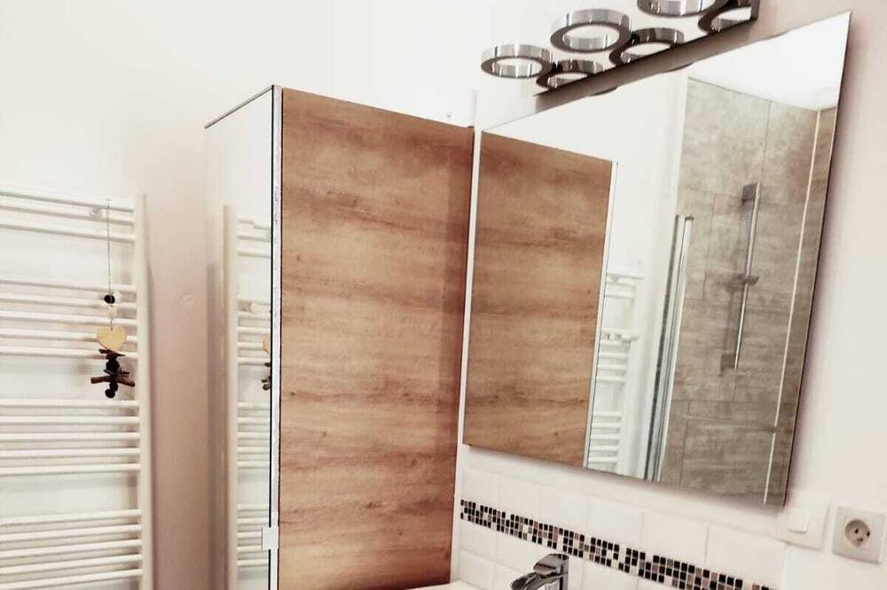 Photo of Bathroom in Sainte-Catherine