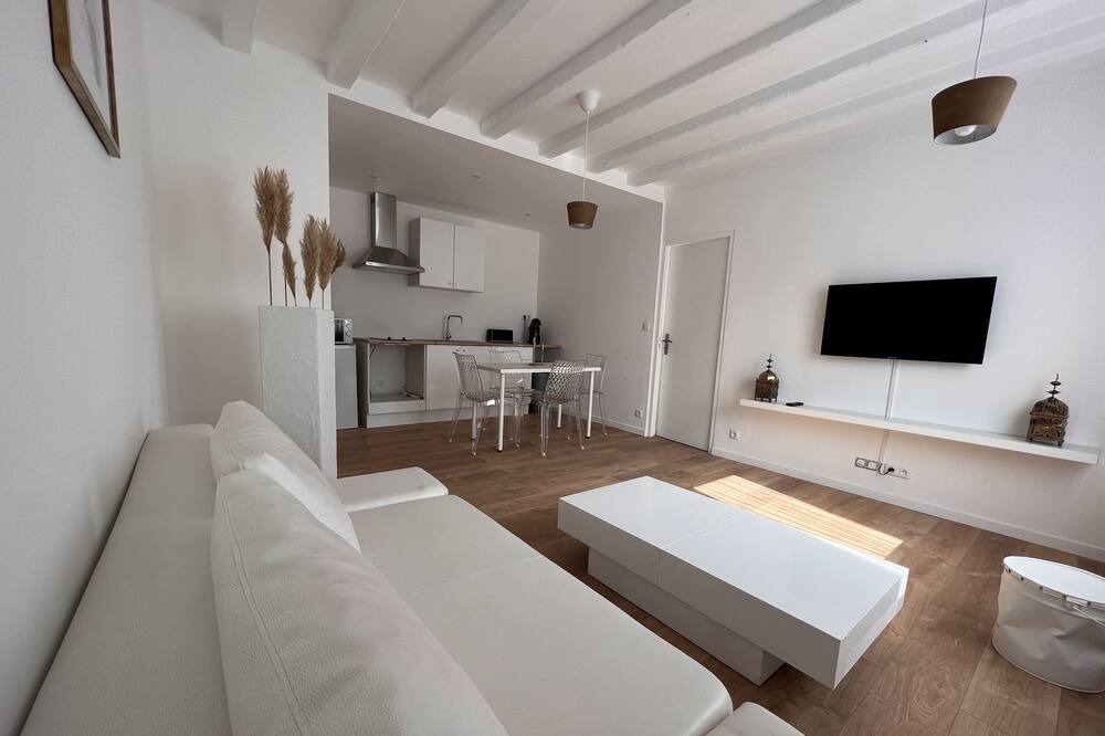 Photo of Livingroom in Chaumontel