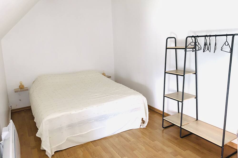 Photo of Bedroom in Jouarre