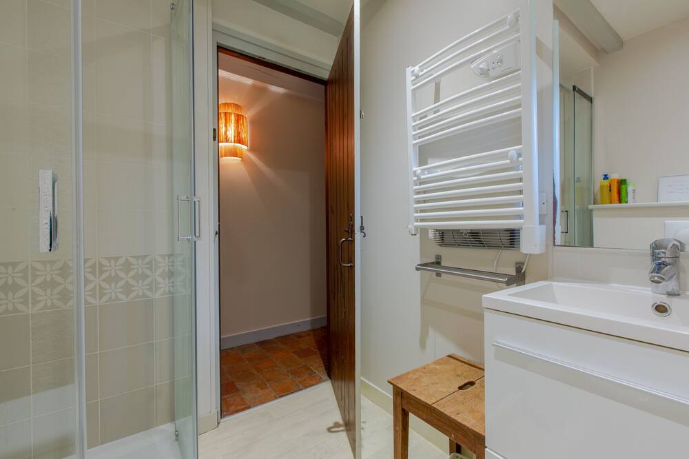 Photo of Bathroom in Valencay