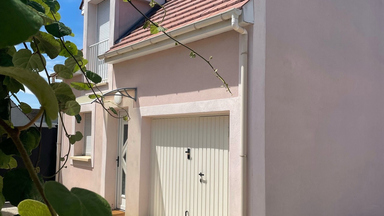 Photo of Outdoor in Le Mesnil-Amelot